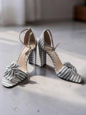 Quipid  striped open toe heels Size 9